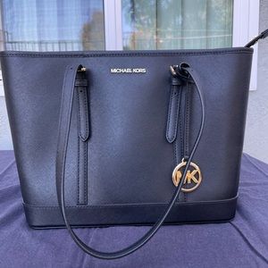 Michael Kors Jet Set Travel Tote Bag
